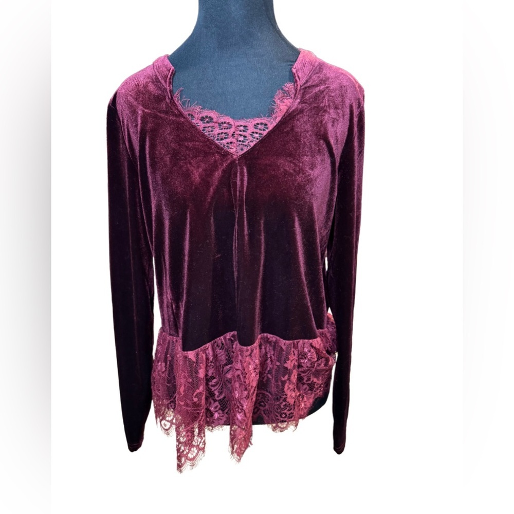 NWT - Easel Elegant Red Velvet Lace Trim Top Women's Small